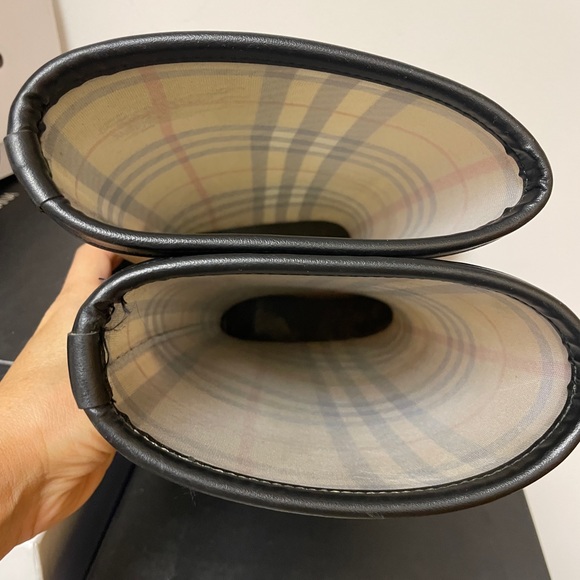 BURBERRY Haymarket Rain Boots Plaid Check Pattern - Picture 5 of 8